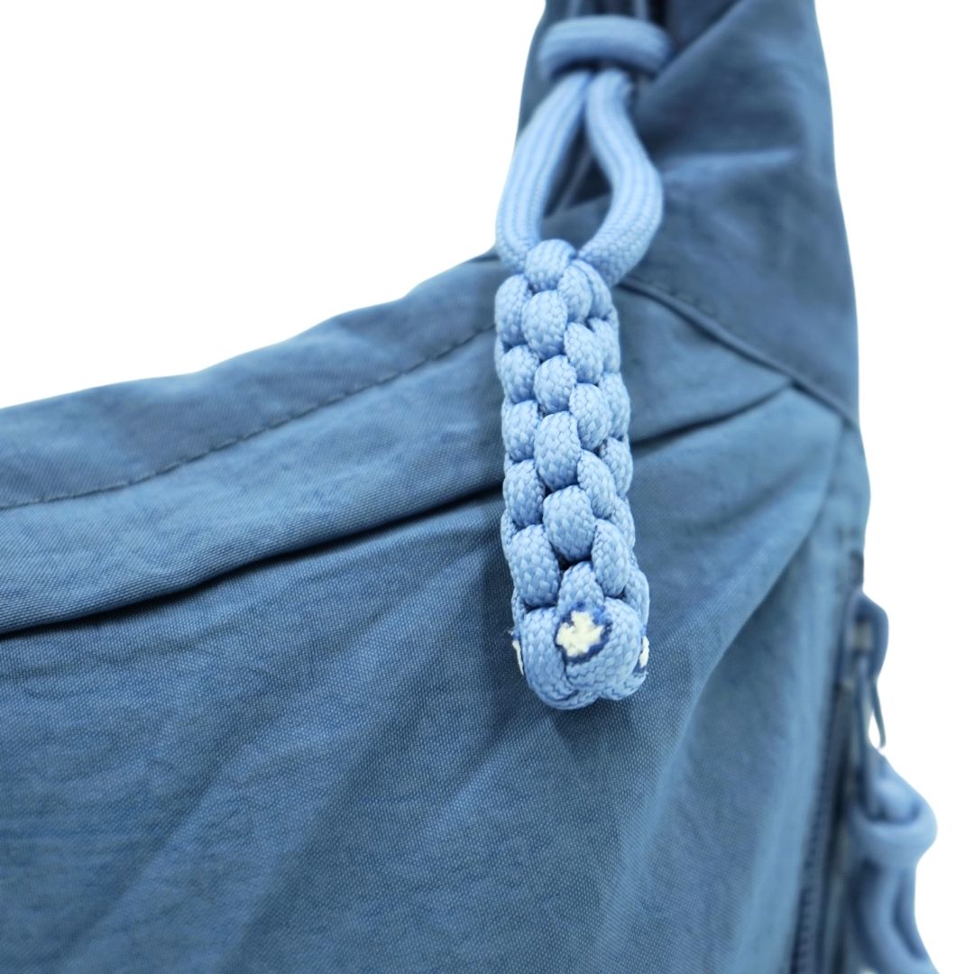 Sac à bandoulière souple en nylon de taille moyenne