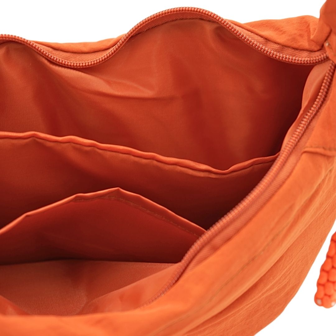 Sac à bandoulière souple en nylon de taille moyenne