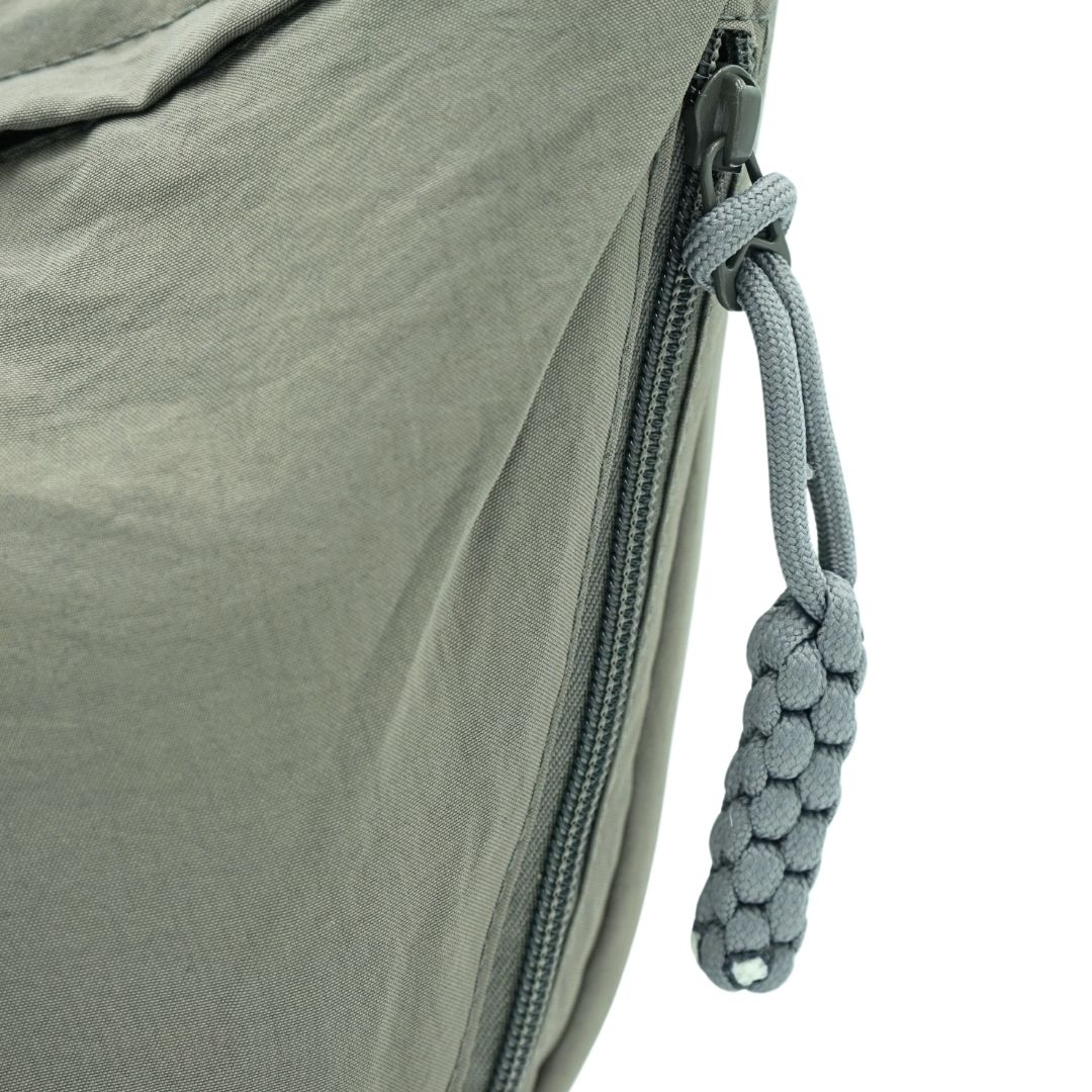 Sac à bandoulière souple en nylon de taille moyenne
